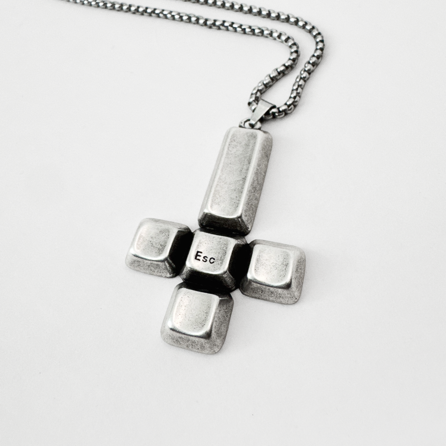ESC NECKLACE