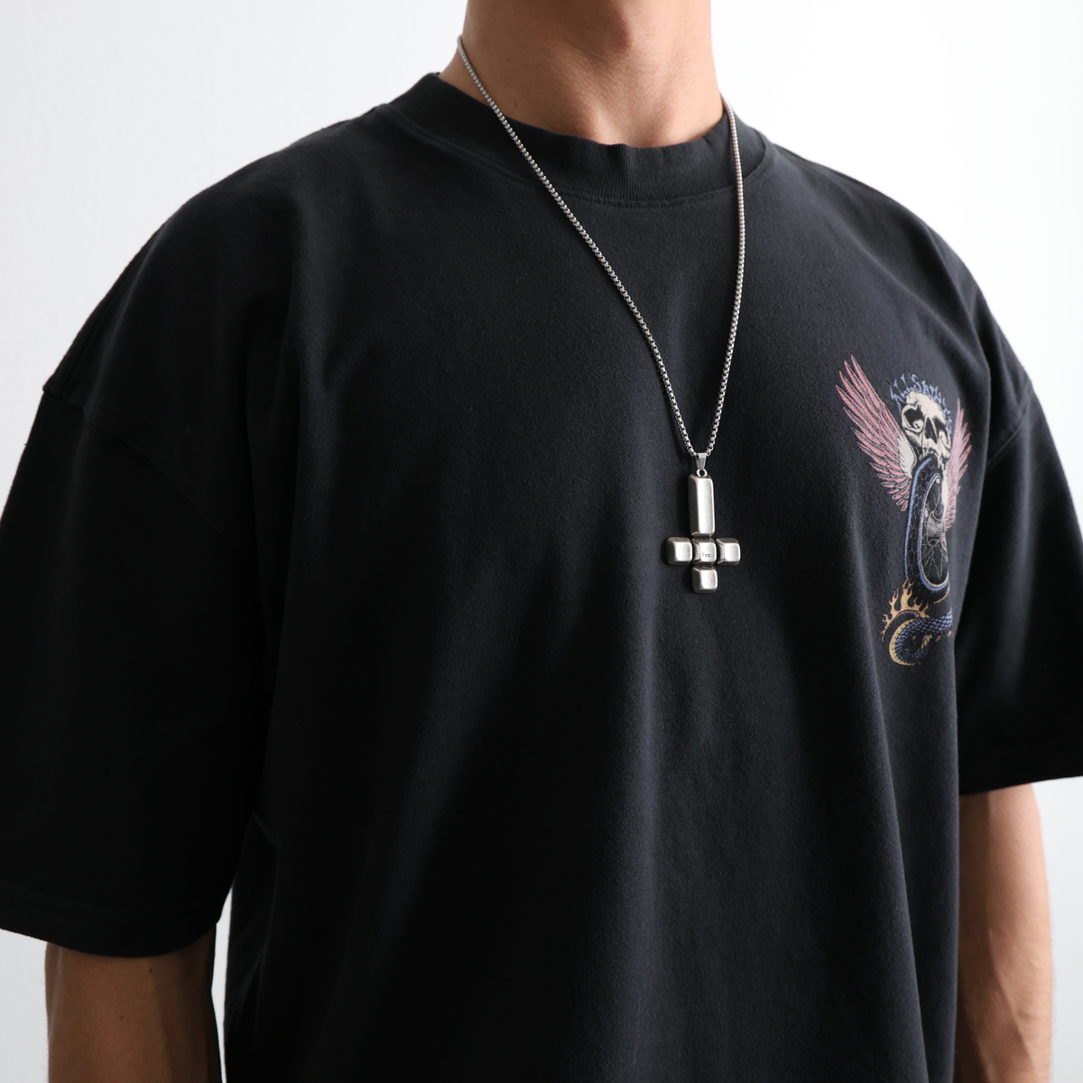 ESC NECKLACE: INVERTED